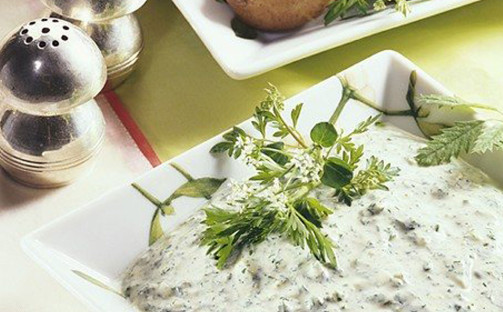 Grön yoghurtsallad