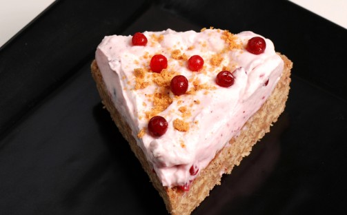 Havrepaj med lingoncrème