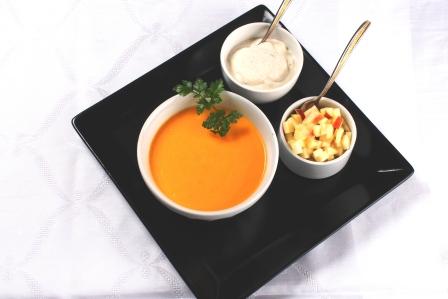 Ingefärsdoftande morotssoppa