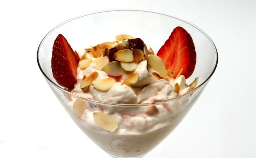 Jordgubbsyoghurt på turkiskt vis