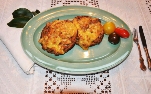 Lyxig varm kantarellsmörgås