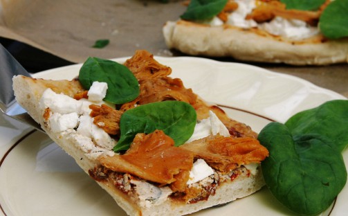 Pizza med kantareller och chevre