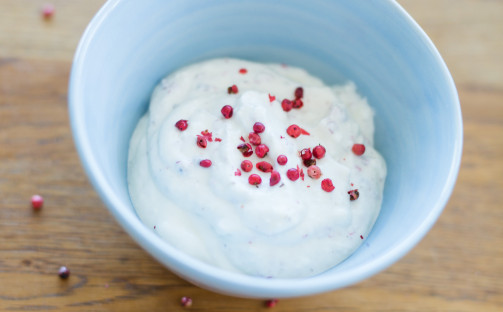 Rosépepparyoghurt