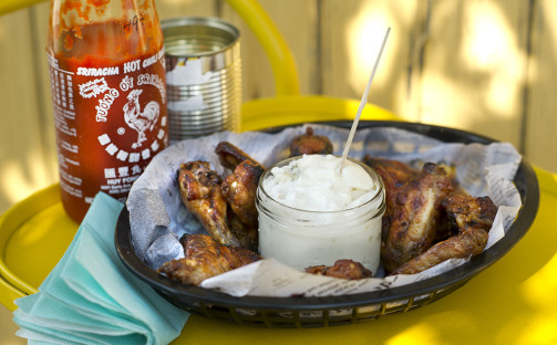 Sweet and sticky chicken wings med Blue cheese dip