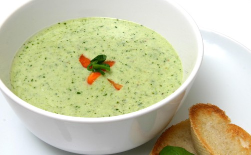 Vattenkrassesoppa med vitlöksbruschetta