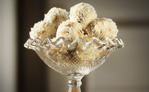 Vit choklad- och yoghurttryffel