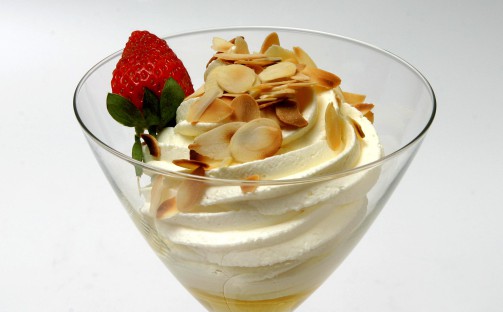 Yoghurtmousse med honung