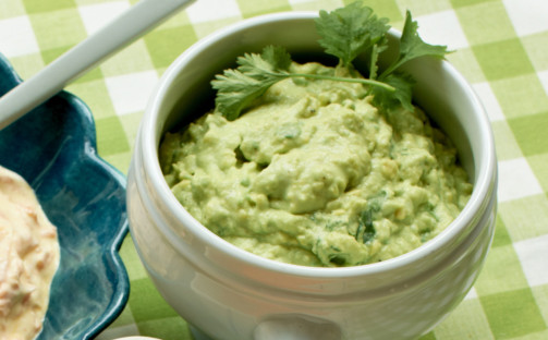 Yoghurtsås med avocado