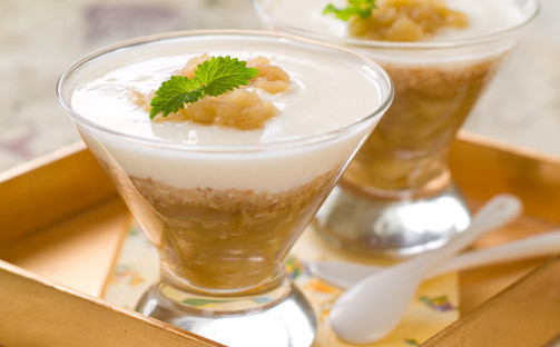 Äpple- och yoghurtdessert