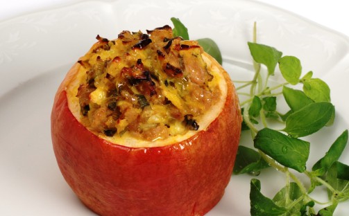 Ugnsstekta äpplen med kycklingsfärs