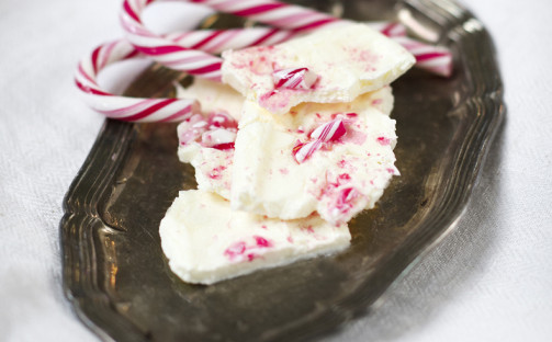 Yoghurtkakor med polkagriskross